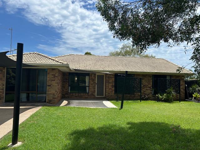 house for rent at 24 Cedar Crescent, KAWUNGAN QLD 4655