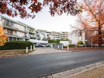 house for rent at 25/12 Howitt St, Kingston ACT 2604, Australia