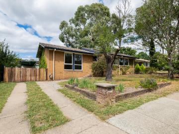 house for rent at 25 Burrinjuck Crescent, Duffy ACT 2611, Australia