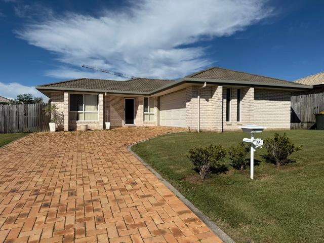 house for rent at 25 Picadilly Circuit, URRAWEEN QLD 4655