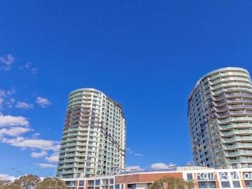 house for rent at 384/1 Anthony Rolfe Avenue, Gungahlin ACT 2912, Australia