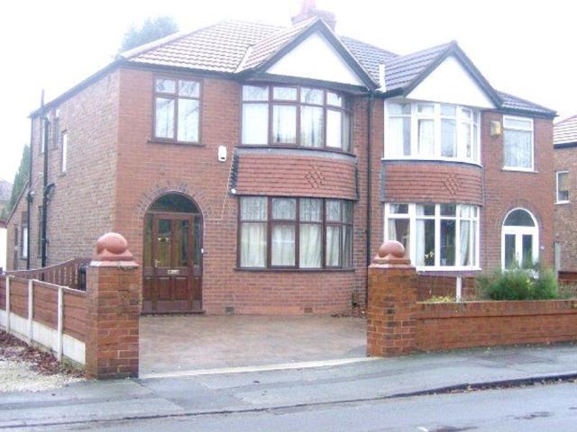 house for rent at Walton Road, Sale, M33