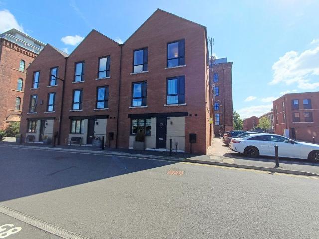house for rent at Elisabeth Gardens, Stockport, SK5