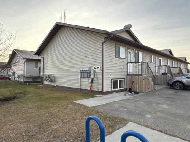 house for rent at Grande Prairie