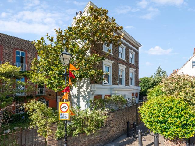 house for rent at house Upper Mall, London W6