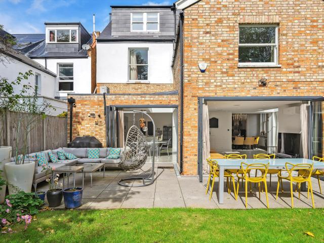 house for rent at house Walm Lane, London NW2
