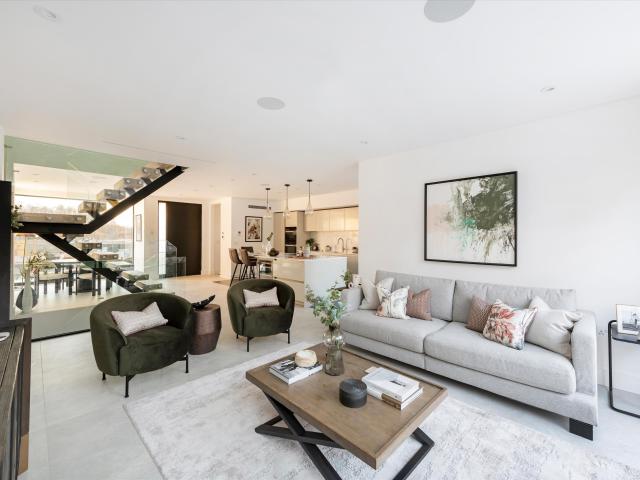 house for rent at house Gulliver Place, London, N10