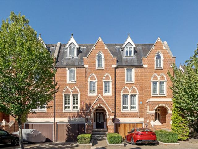 house for rent at house Martineau Drive, Richmond, Twickenham, TW1