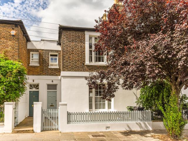 house for rent at house Oak Village, London NW5
