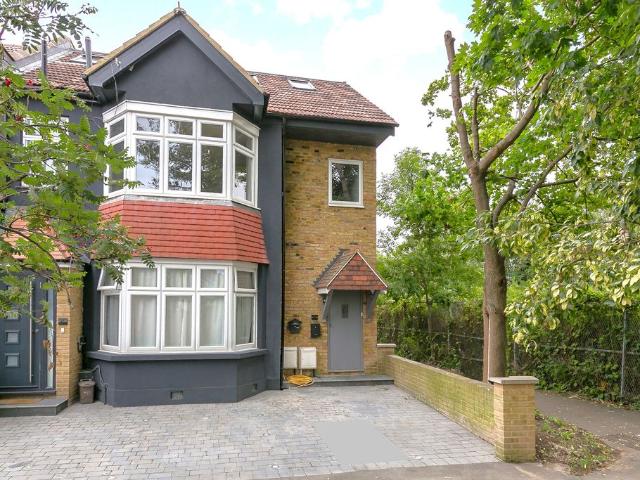 house for rent at Midmoor Road, Wimbledon