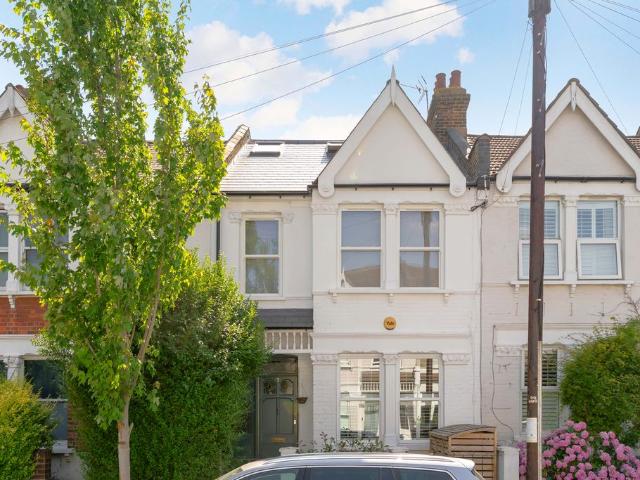 house for rent at Southcote Road, London