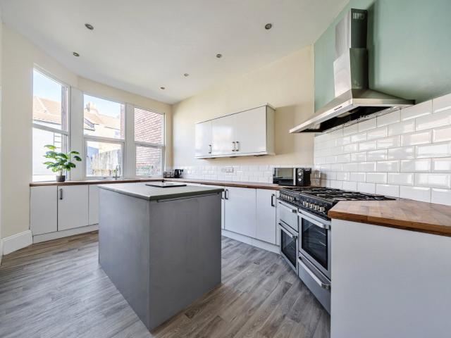 house for rent at St. Johns Lane, Bristol, Somerset, BS3, UK