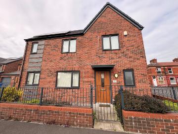 House for rent Aviary Road, M12