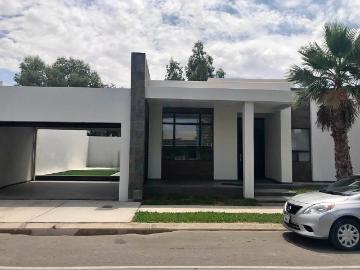 House for rent furnished in AUREA Residential Mexicali, B.C. !