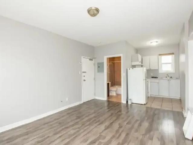 House For Rent Hamilton ON 1100 ES105100609