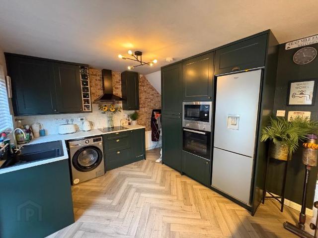 house for rent in 44 Woodbreda Drive, Saintfield Road, Belfast, BT8 7HZ