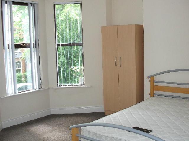 house for rent in 48 University Avenue, Queens, Belfast, BT7 1GY