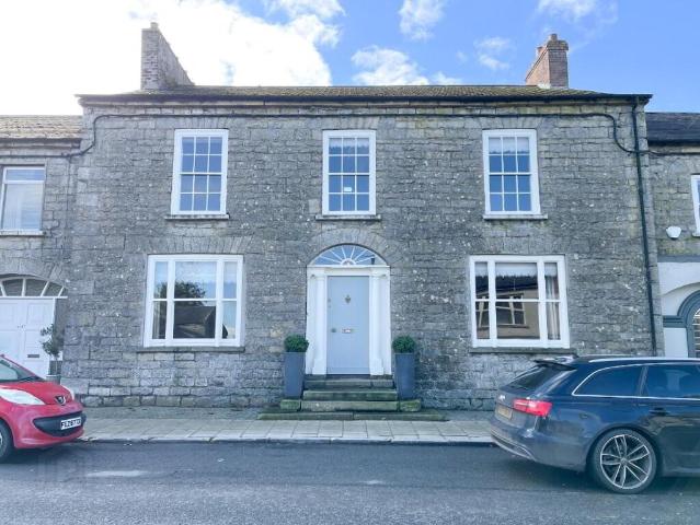 house for rent in 48 Main Street, Caledon, BT68 4TZ