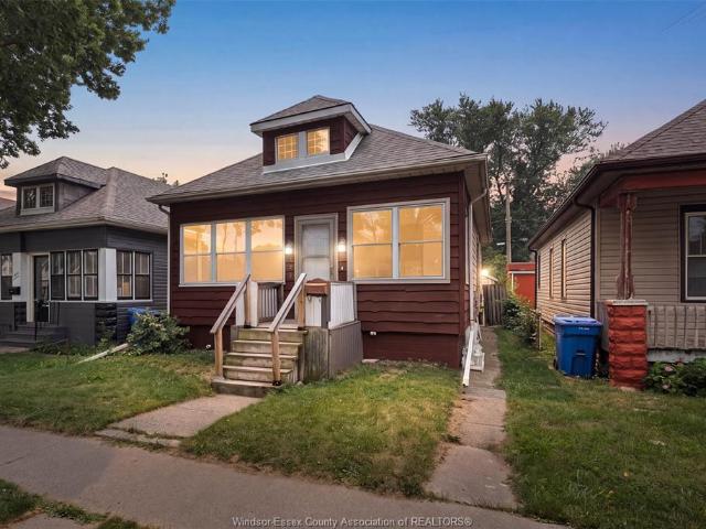 house for rent in 497 Mckay Avenue Windsor, Ontario