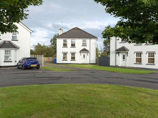 house for rent in 4 Elmwood Green, Castlederg, BT81 7GY