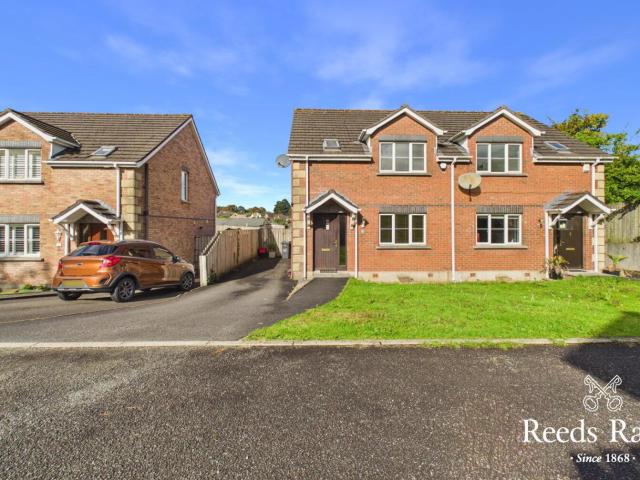house for rent in 4 Johnston Park Gransha Road, Dundonald, Belfast, BT16 2HN
