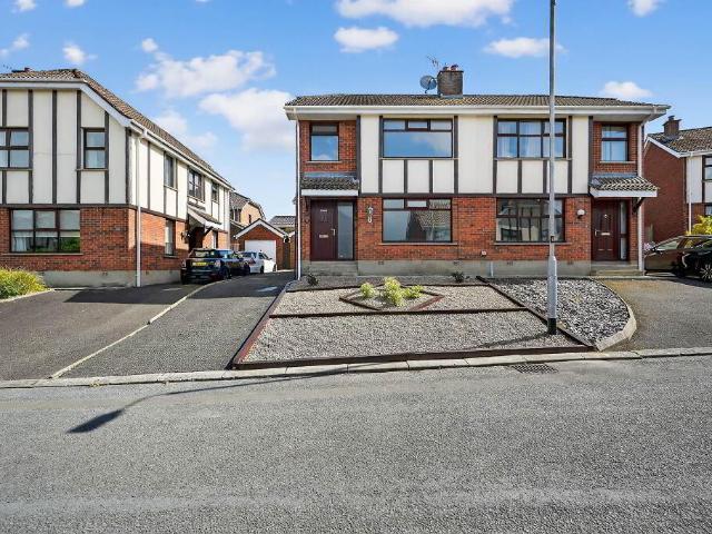 house for rent in 53 Hermitage, Hillsborough, BT26 6RJ