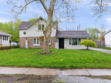 house for rent in 51 Balaclava Amherstburg, Ontario