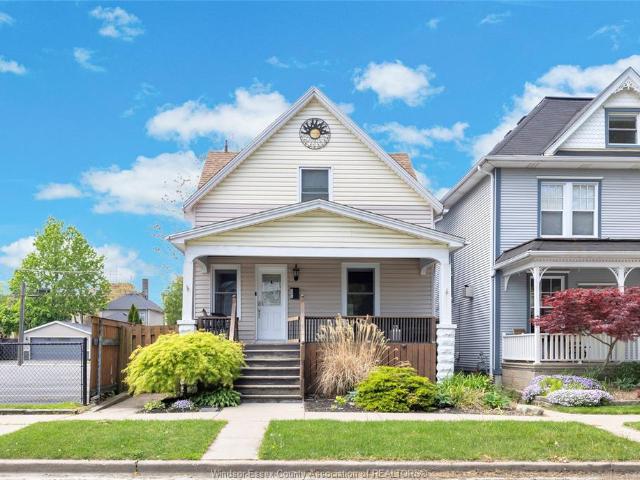 house for rent in 521 Windermere Windsor, Ontario