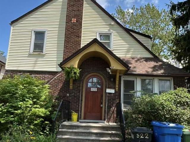 house for rent in 522 Askin Windsor, Ontario