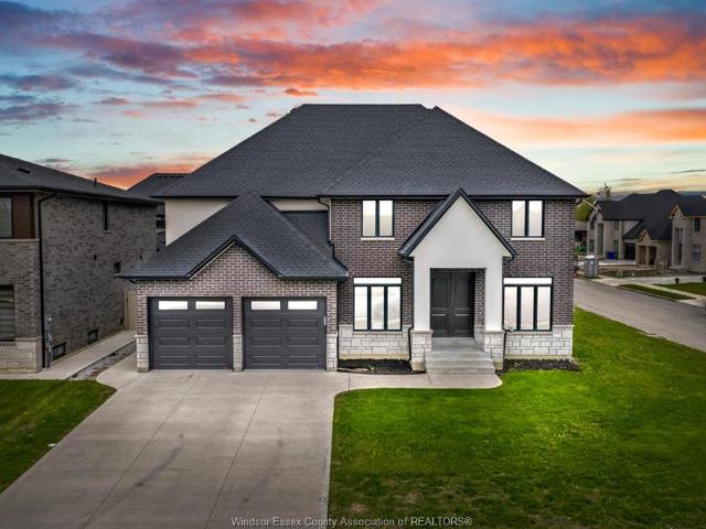 house for rent in 569 Holburn Windsor, Ontario