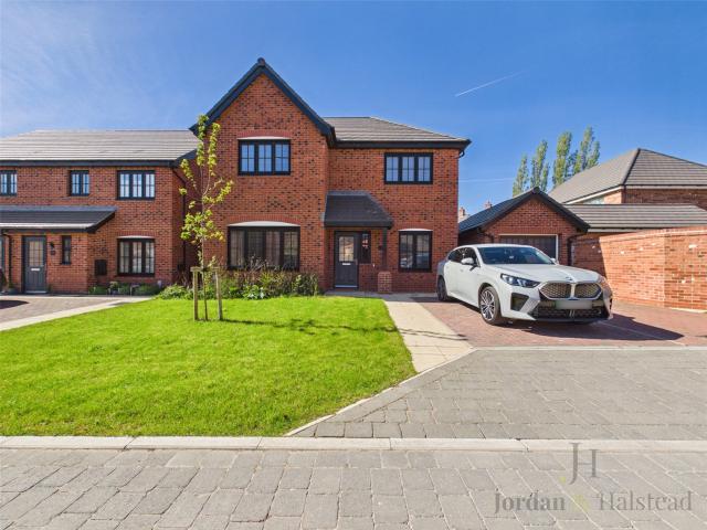 house for rent in 5 Ryder Close, The Fairways, Handforth, Wilmslow, Cheshire, SK9 3GB