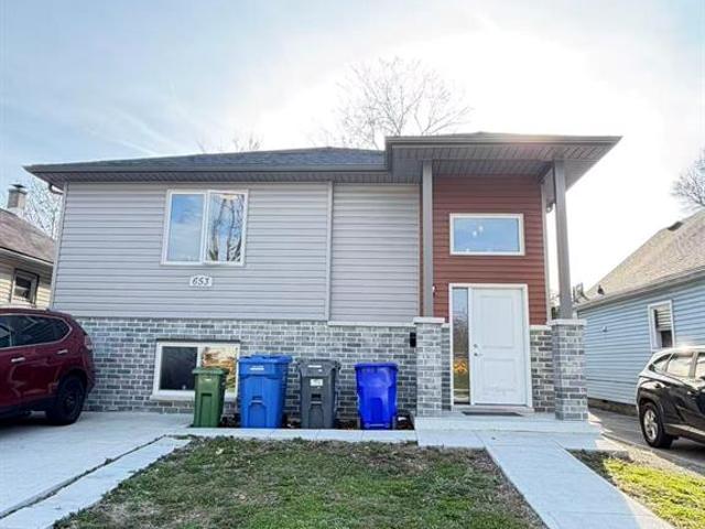 house for rent in 653 Bridge Windsor, Ontario