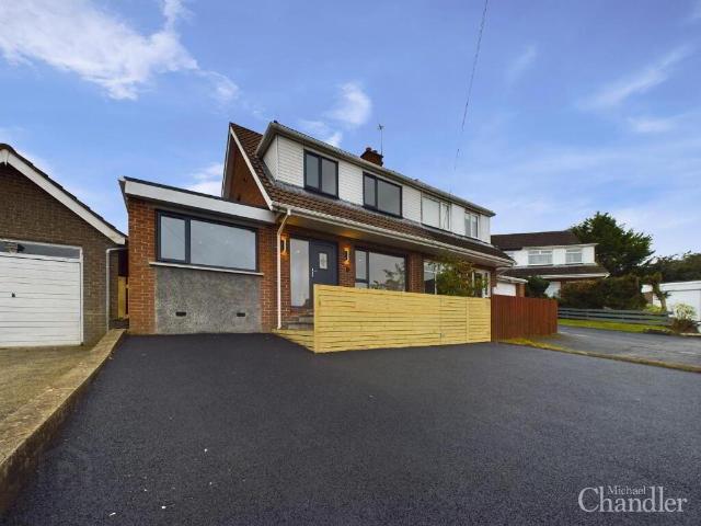 house for rent in 6 Glennor Crescent Carryduff, Belfast, BT8 8JF
