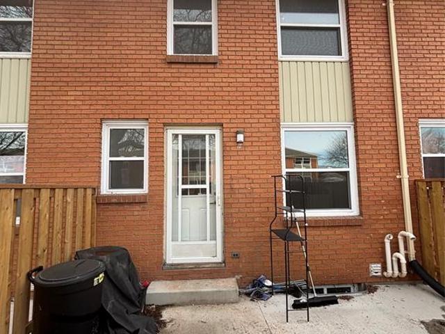 house for rent in 834 Exmouth Street Unit# 22 Sarnia, Ontario