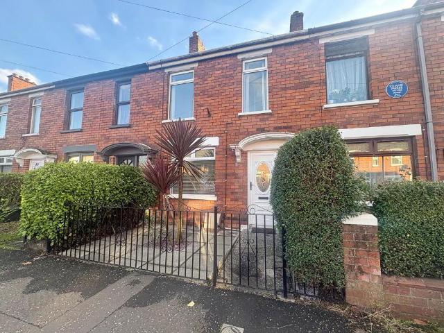 house for rent in 84 Larkfield Road, Belfast, BT4 1QF