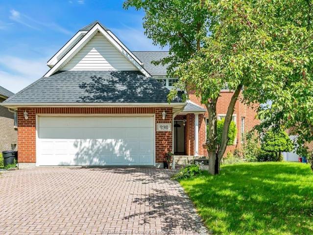 house for rent in 898 Hacienda Court Windsor, Ontario
