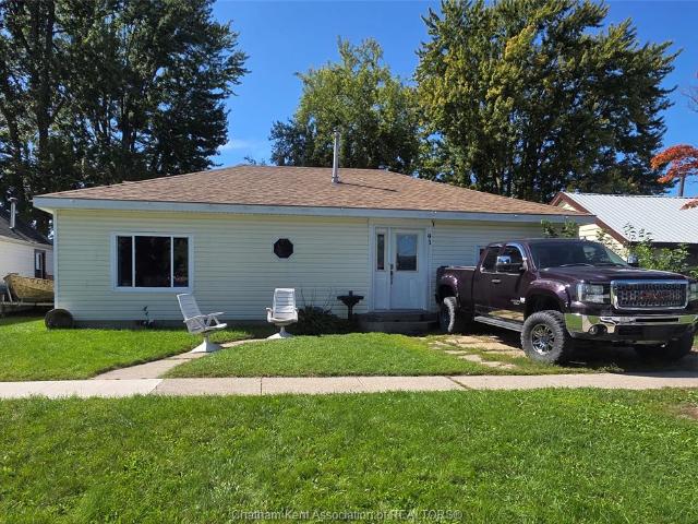 house for rent in 91 First Street Wallaceburg, Ontario