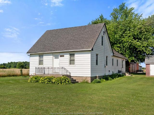 house for rent in 9700 Walker Road Amherstburg, Ontario