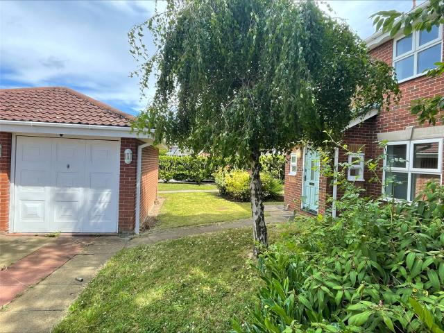 house for rent in 9 Shetland Drive, Ellesmere Port, Cheshire, CH65 9HT