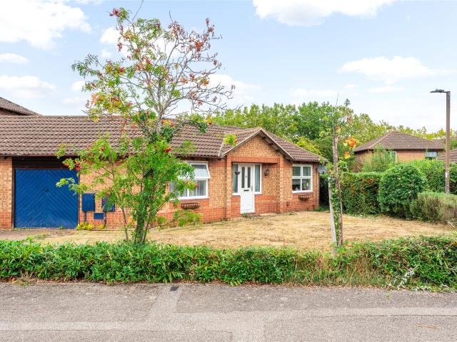 house for rent in 13, Titchmarsh Court, Oldbrook, Buckinghamshire, MK6 2SE