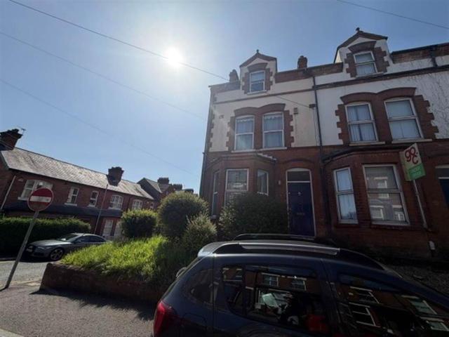 house for rent in 13 Stranmillis Street, Belfast, BT9 5FE