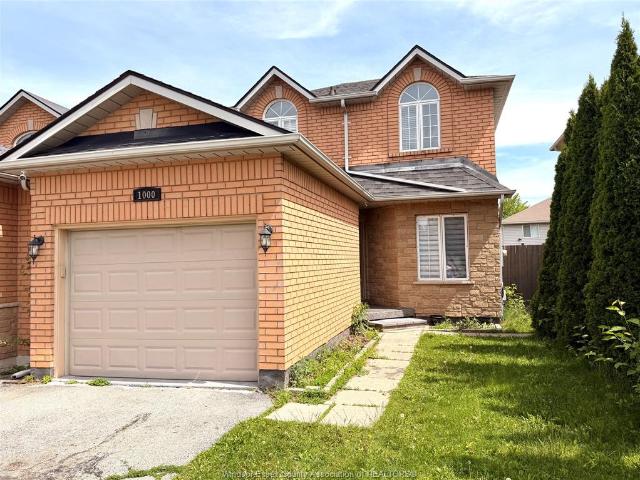 house for rent in 1000 Peach Blossom Windsor, Ontario
