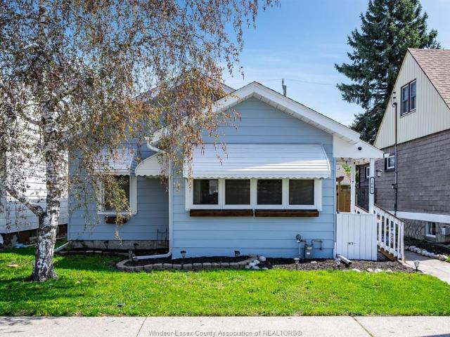house for rent in 1062 Lena Avenue Windsor, Ontario