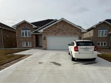 house for rent in 1087 Aspen Ridge Lakeshore, Ontario