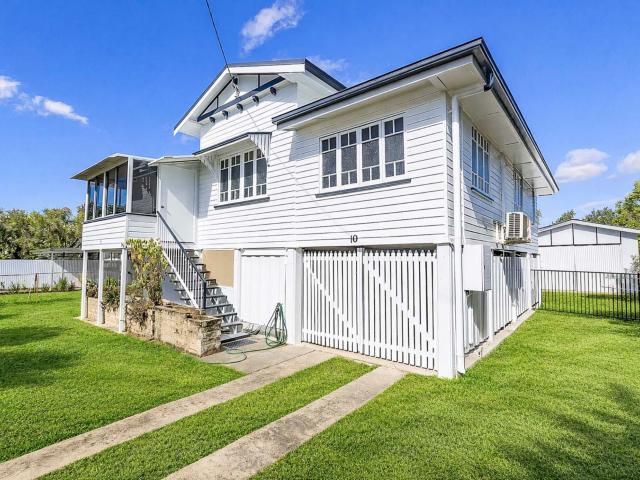 house for rent in 10 Barron St, West End