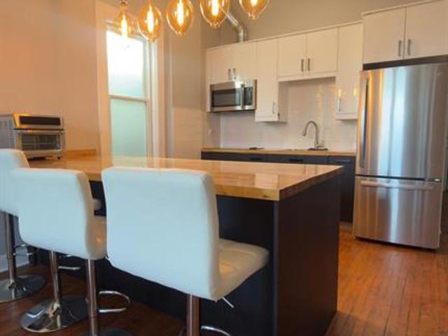 house for rent in 1154 Wyandotte Street East Unit# 2 Windsor, Ontario