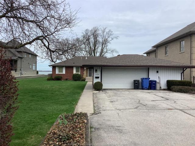 house for rent in 11506 Riverside Windsor, Ontario