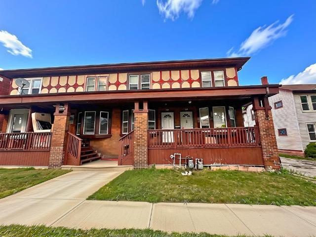 house for rent in 116 Elm Avenue Windsor, Ontario