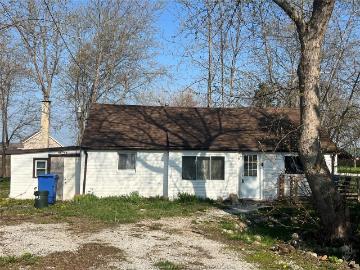 house for rent in 117 Lakeshore Leamington, Ontario