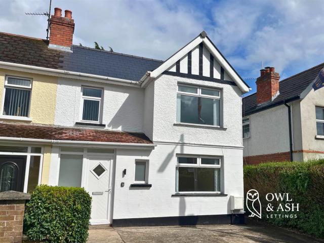 house for rent in 11 Warren Gardens, Lisburn, BT28 1EA